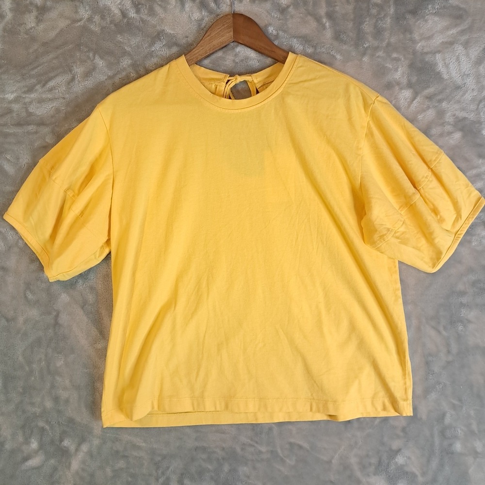 NWT Free Assembly Bright Yellow Balloon Sleeve Keyhole Tie Back T~Shirt Size L